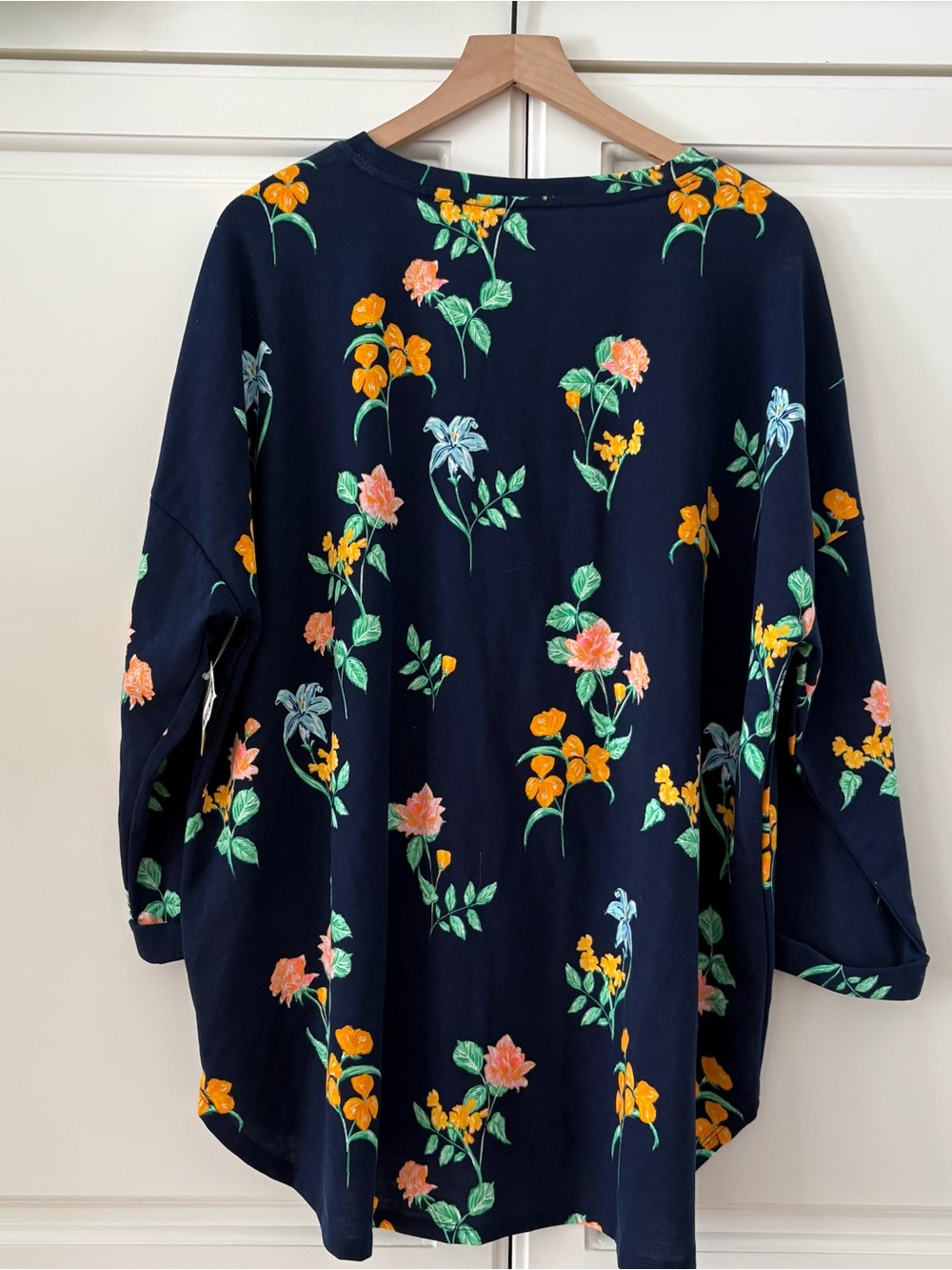 Crown & Ivy NWT XXL Navy Neon Floral Shirt - Picture 4 of 4